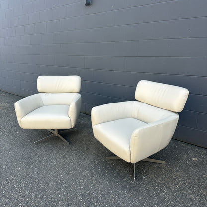 Saxon Leather Accent Chairs (x2)