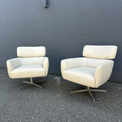 Saxon Leather Accent Chairs (x2)