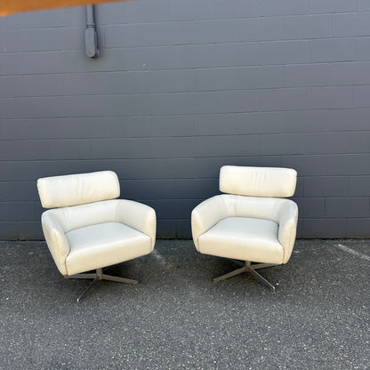Saxon Leather Accent Chairs (x2)
