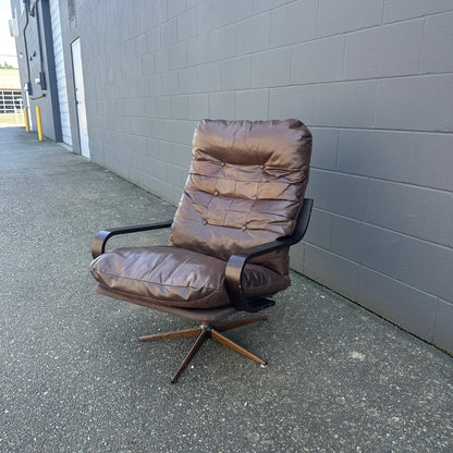 Spanish 1970s Leather Swivel Chair