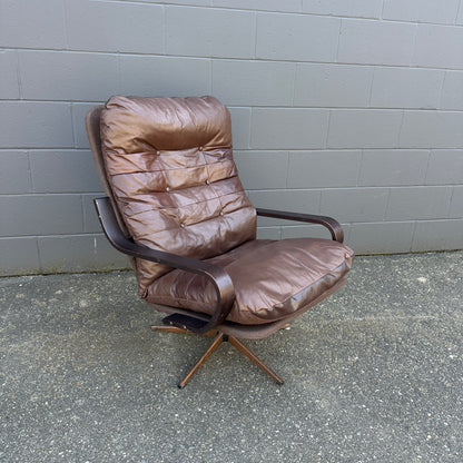 Spanish 1970s Leather Swivel Chair