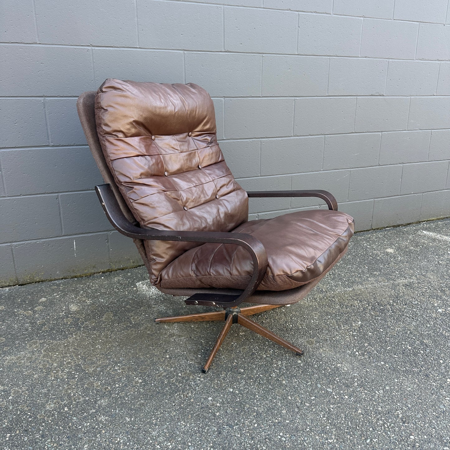 Spanish 1970s Leather Swivel Chair