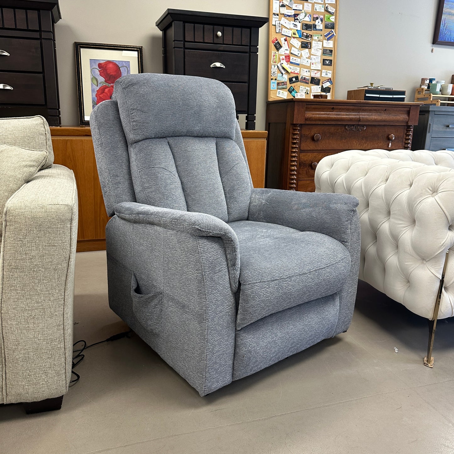 Amelia Power Lift Recliner Chair