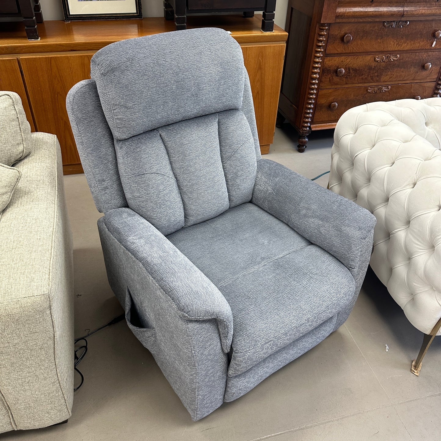 Amelia Power Lift Recliner Chair