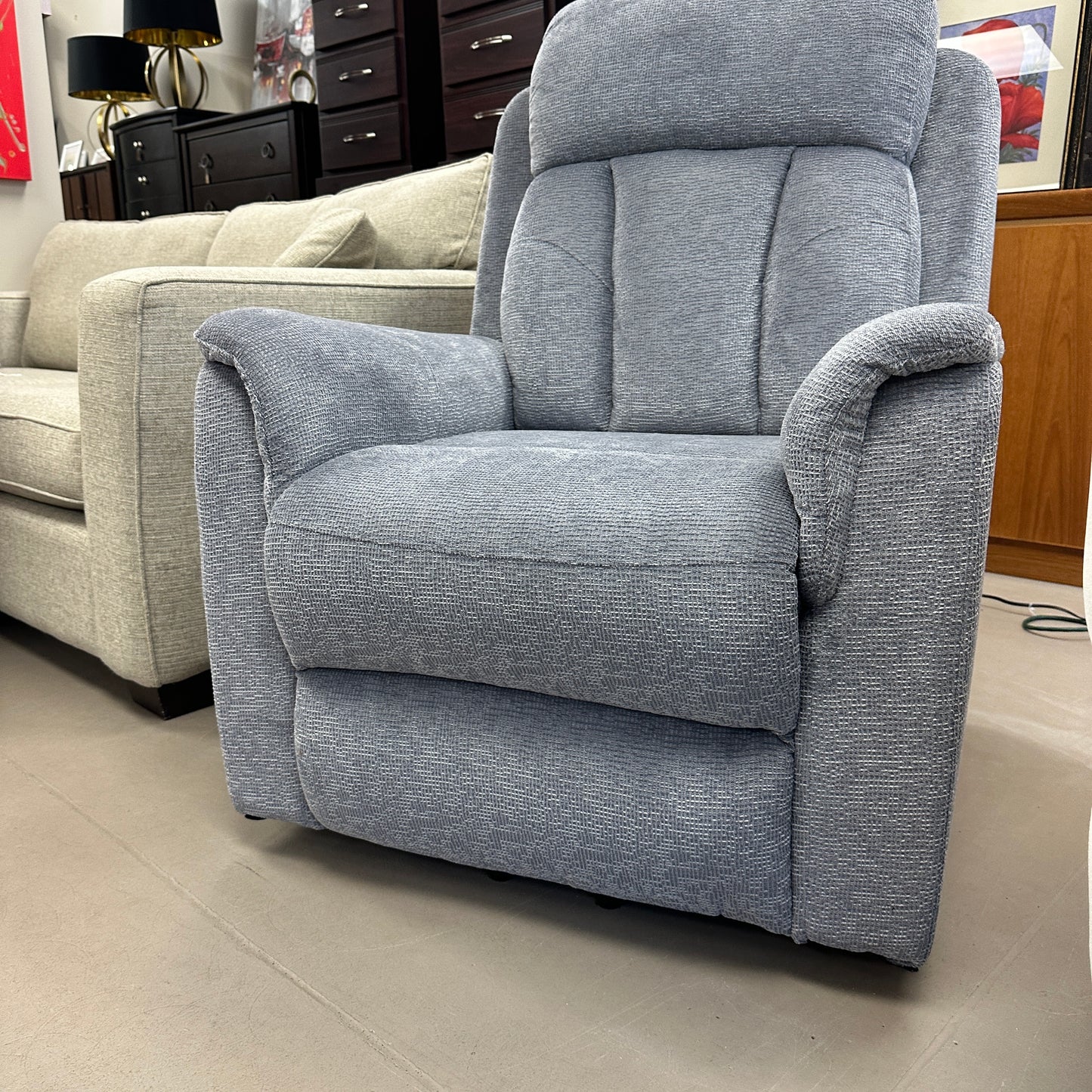 Amelia Power Lift Recliner Chair