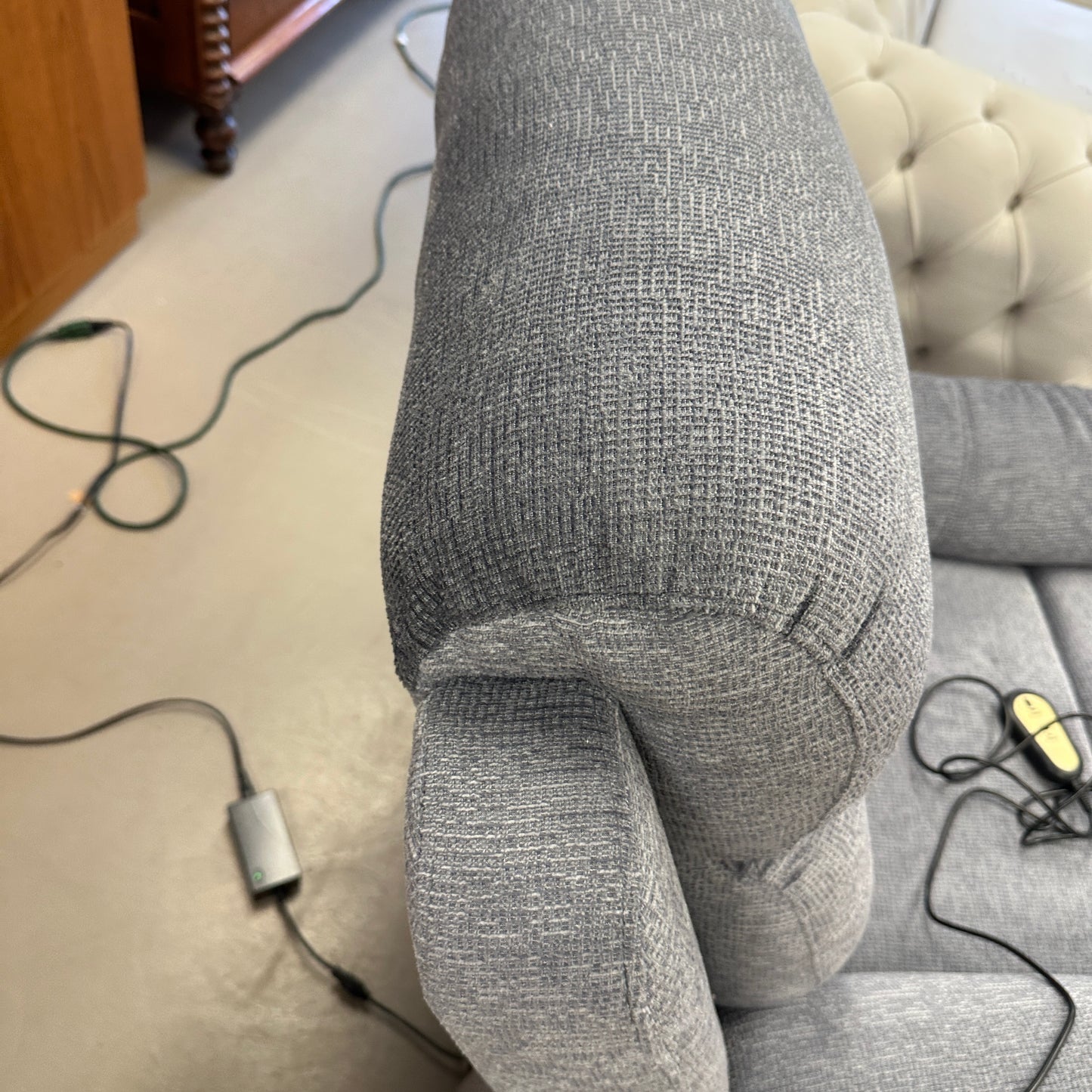 Amelia Power Lift Recliner Chair