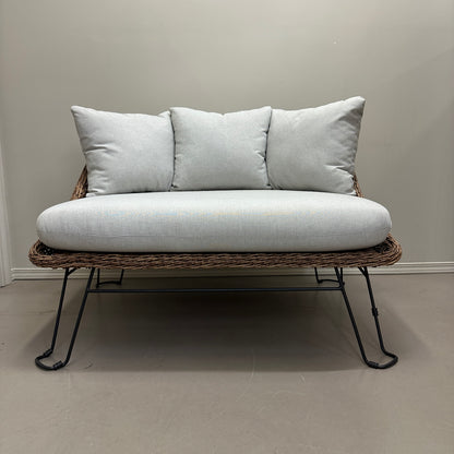 Patio Wicker Cuddle Chair