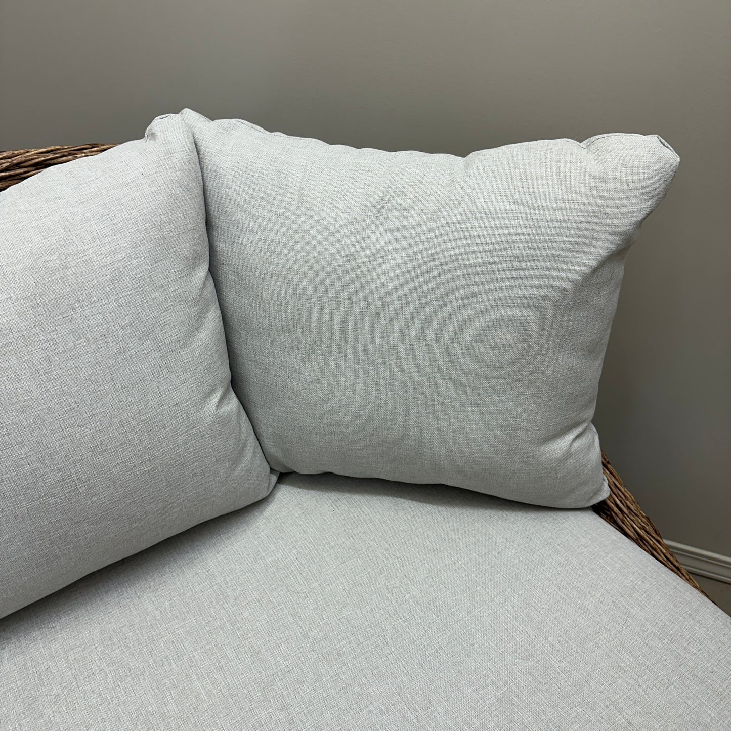Patio Wicker Cuddle Chair