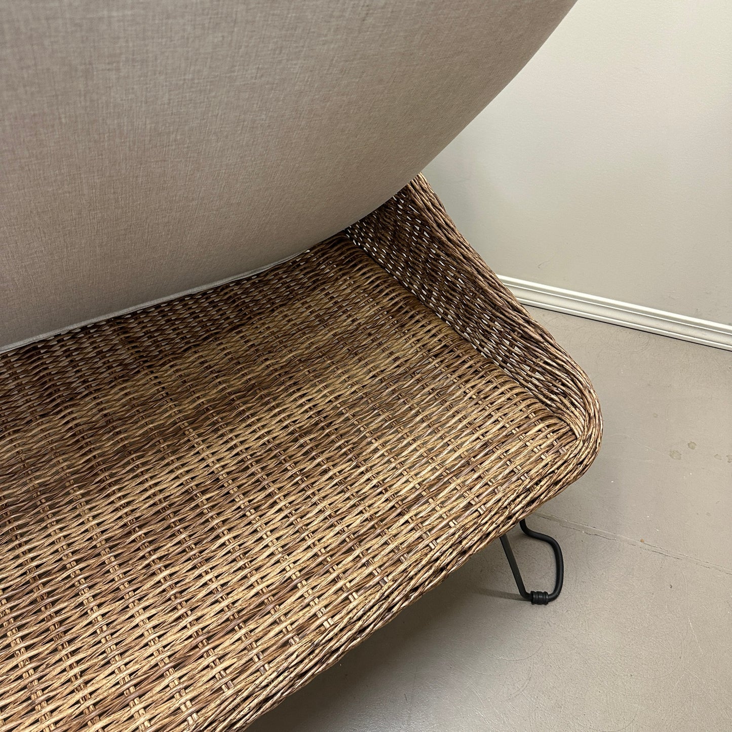 Patio Wicker Cuddle Chair