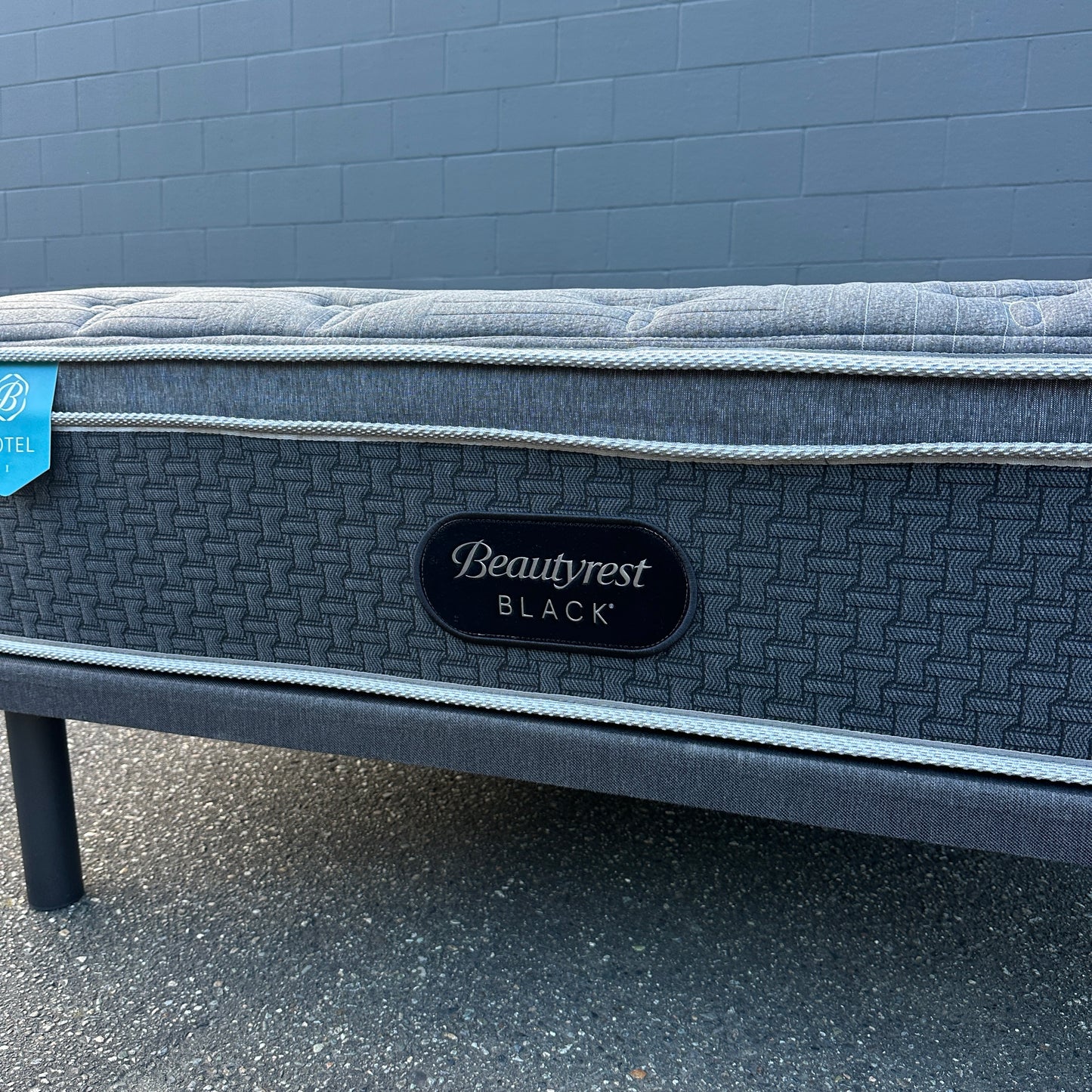 Beaudoin Platform Bed and Beautyrest Mattress - Queen