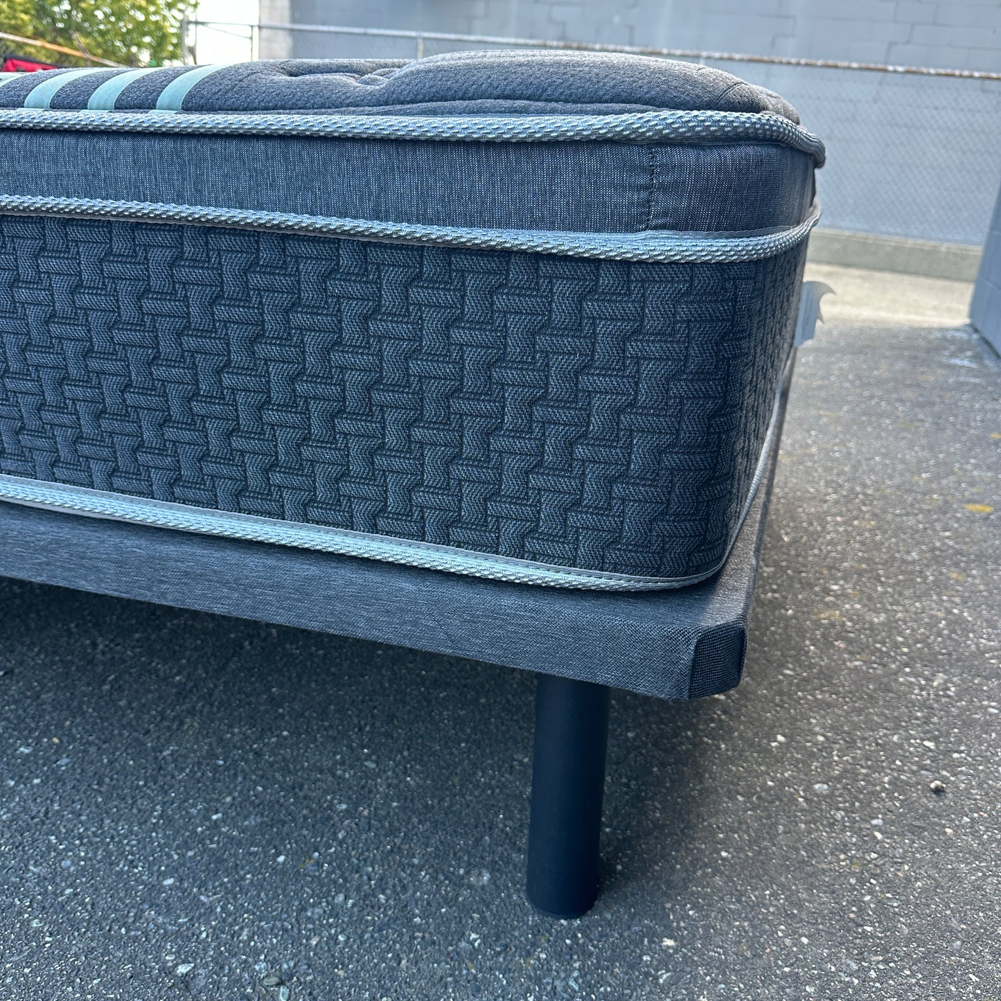 Beaudoin Platform Bed and Beautyrest Mattress - Queen
