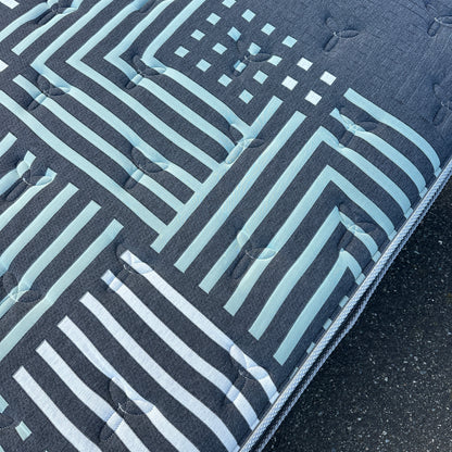 Beautyrest Black Hotel I Queen Mattress