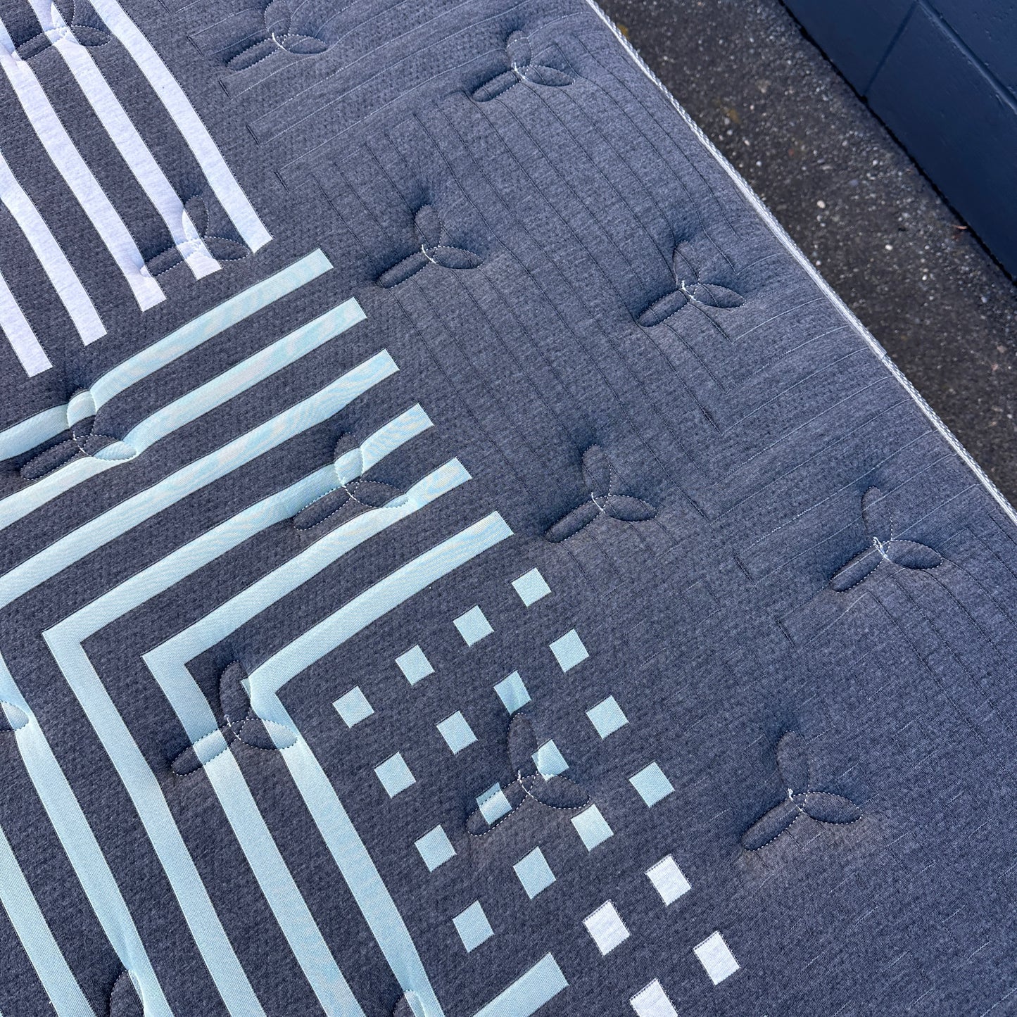 Beautyrest Black Hotel I Queen Mattress