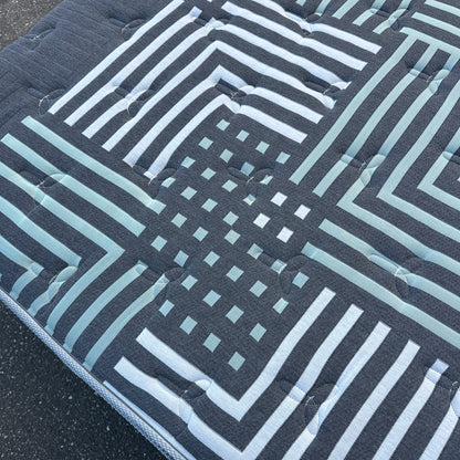 Beautyrest Black Hotel I Queen Mattress