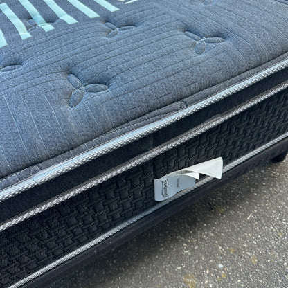 Beautyrest Black Hotel I Queen Mattress