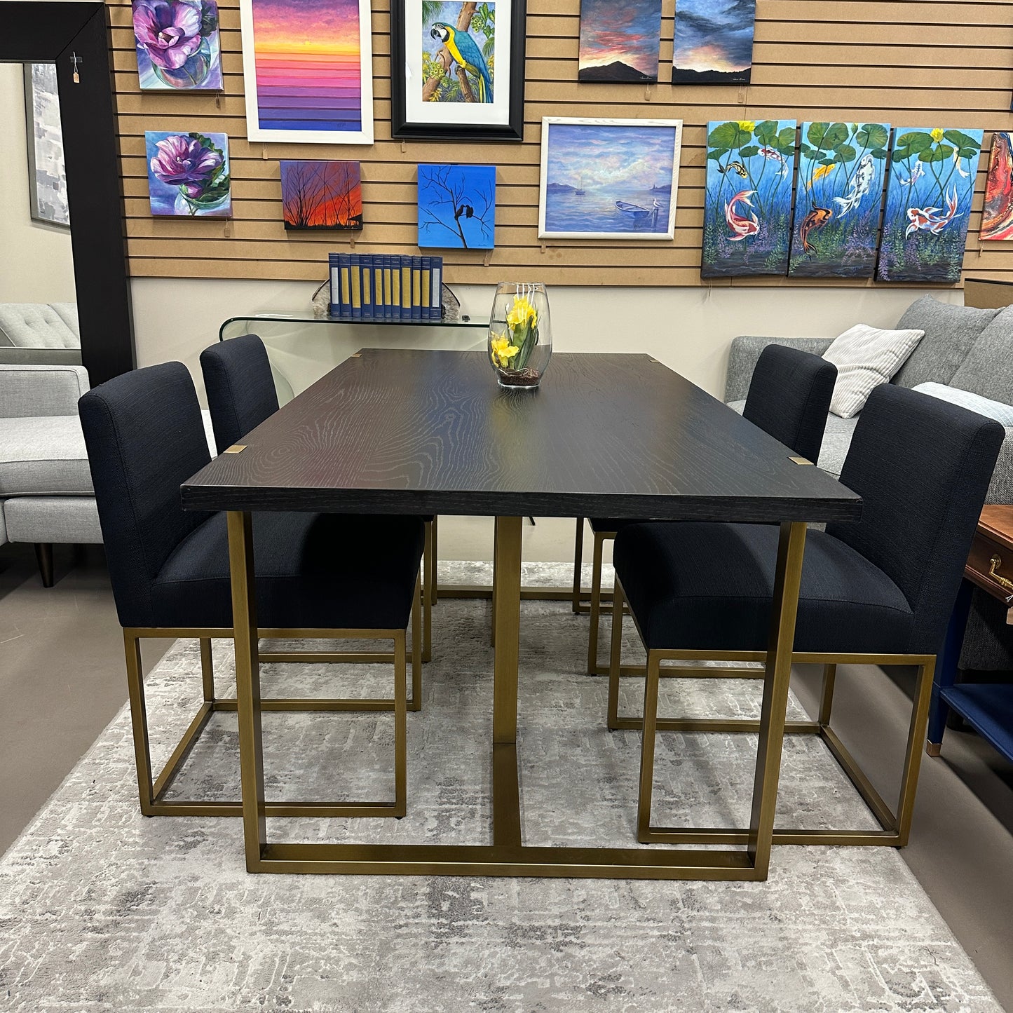 Article Oscuro Dining Set