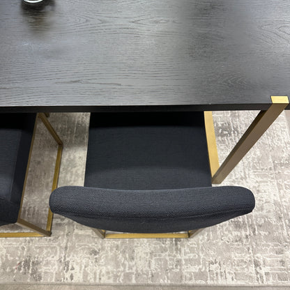 Article Oscuro Dining Set