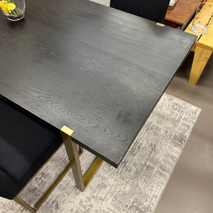 Article Oscuro Dining Set