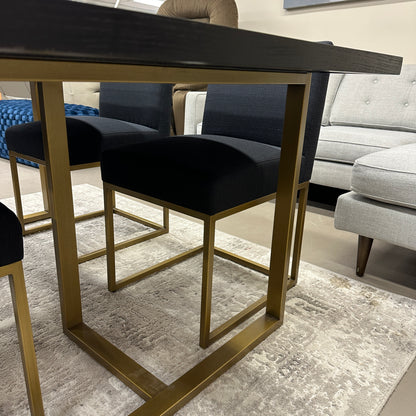 Article Oscuro Dining Set