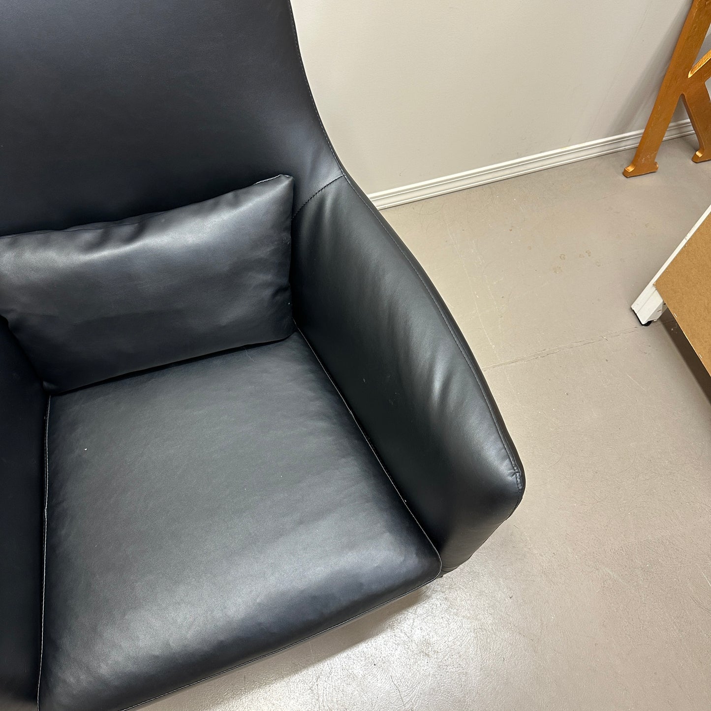 Black Modern Accent Chair
