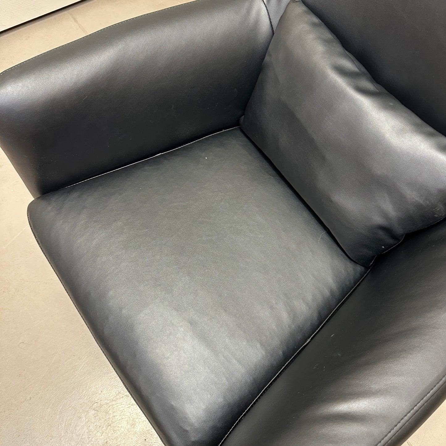 Black Modern Accent Chair