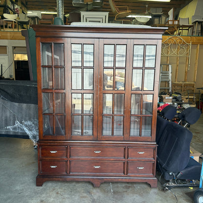 Lane Furniture Sliding Door Display Cabinet