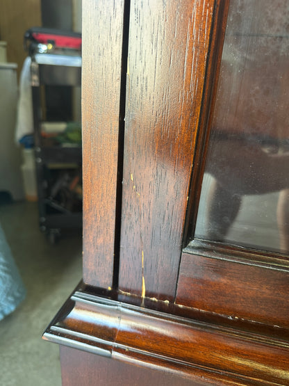 Lane Furniture Sliding Door Display Cabinet
