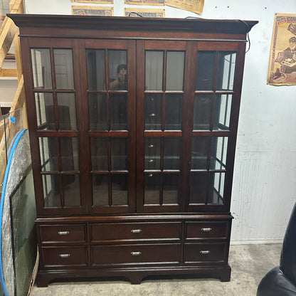 Lane Furniture Sliding Door Display Cabinet