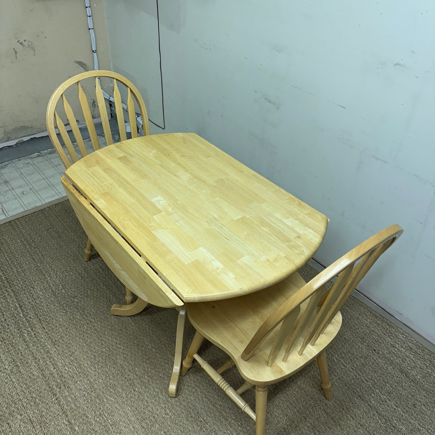 Drop-Leaf Dinette Set with 2 Chairs