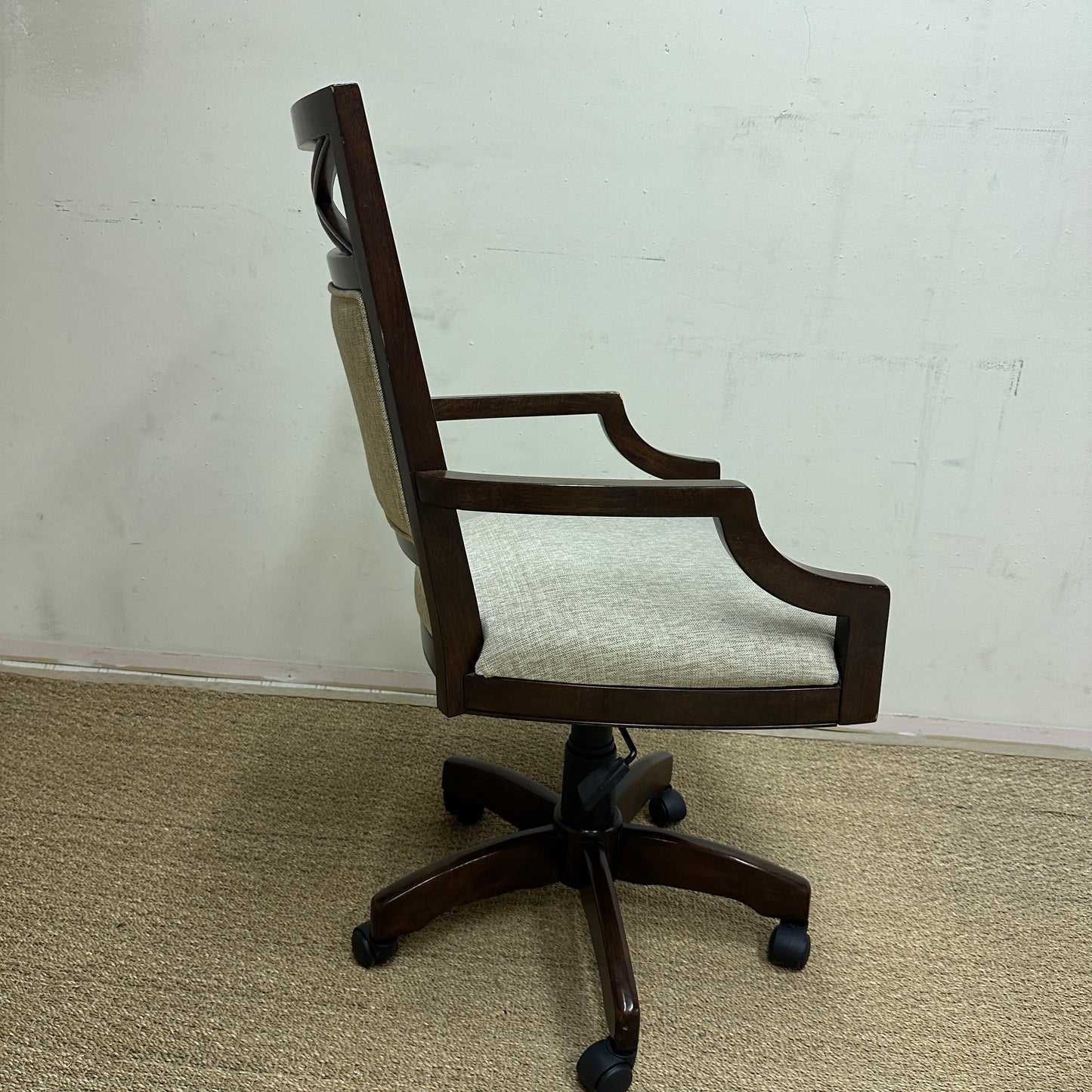 Executive Office Chair