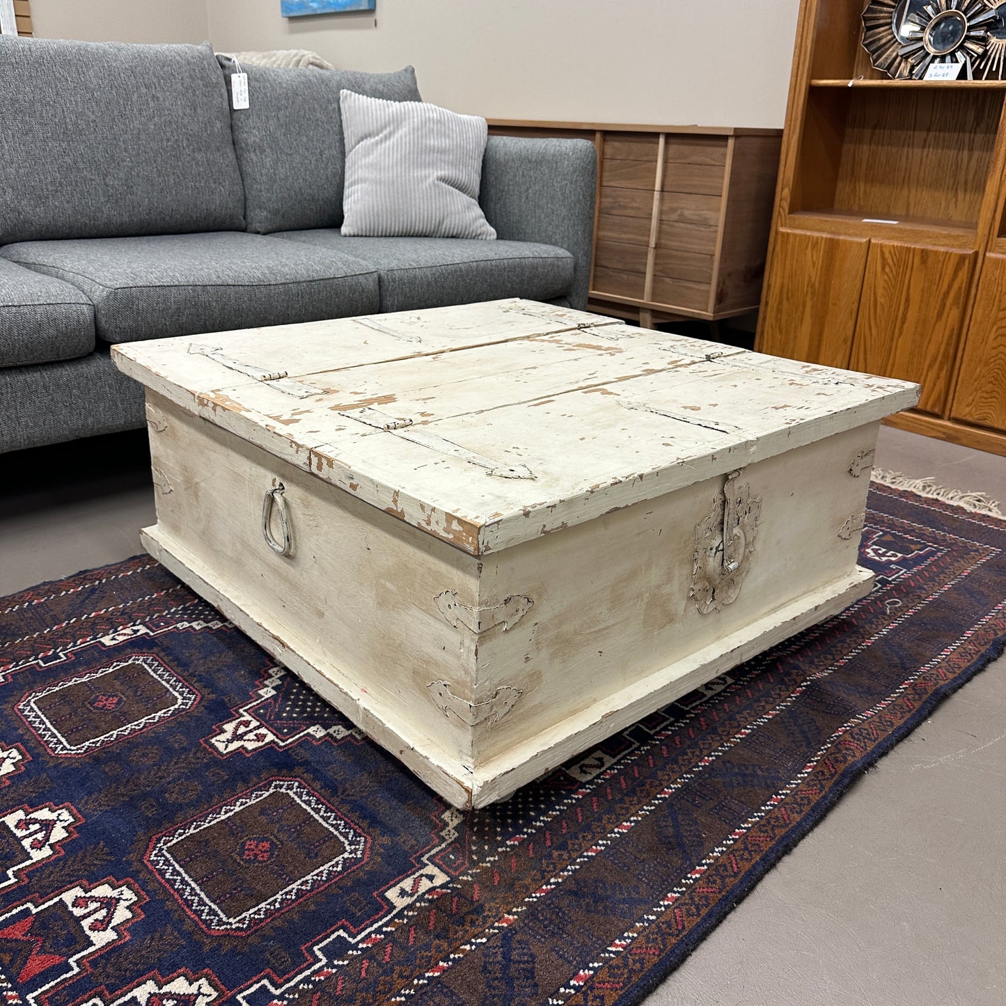 White Shabby Chic Wood Coffee Table