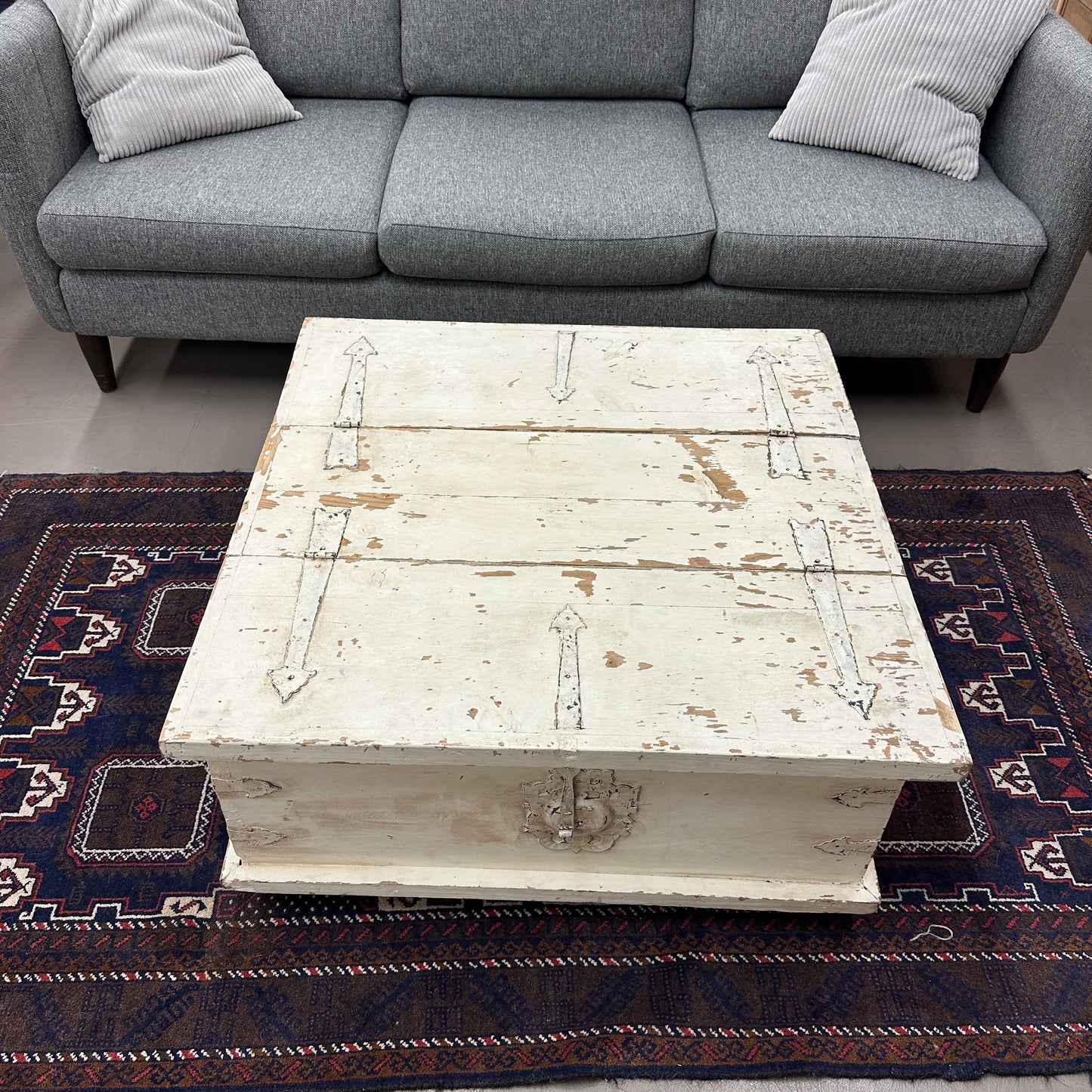 White Shabby Chic Wood Coffee Table