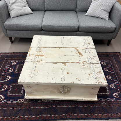 White Shabby Chic Wood Coffee Table