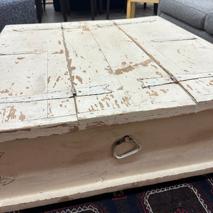 White Shabby Chic Wood Coffee Table