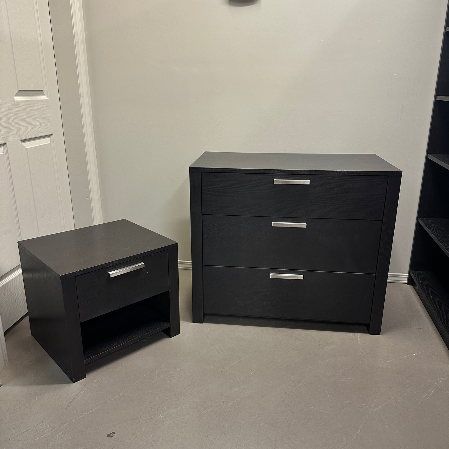 4-Drawers Small Dresser & Nightstand