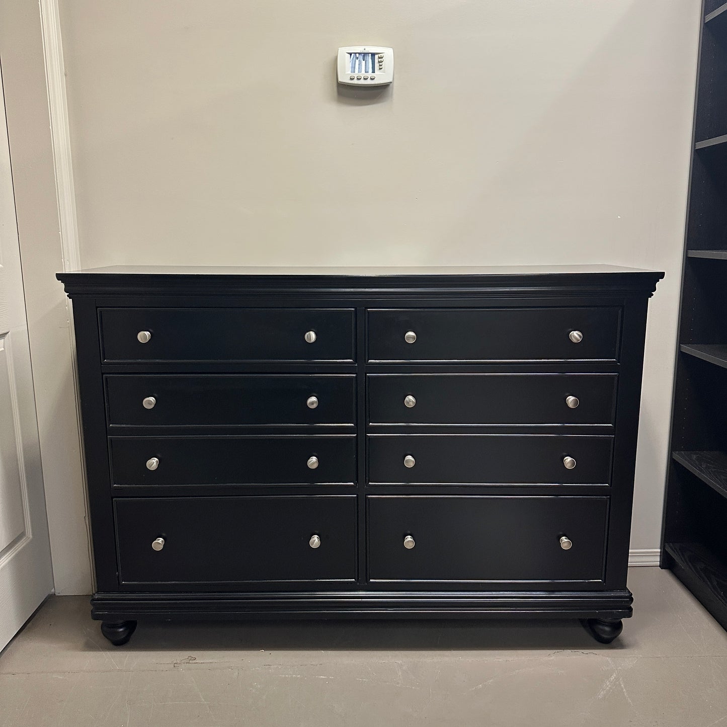 Black Modern 6 Drawers Dresser & Nightstand