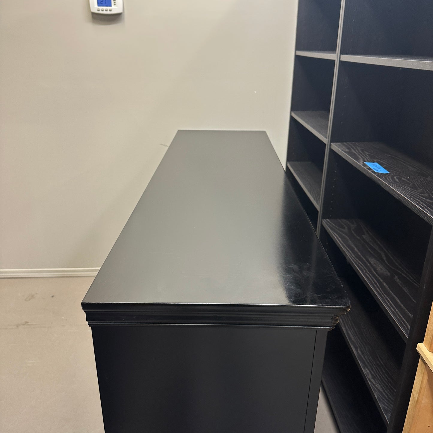 Black Modern 6 Drawers Dresser