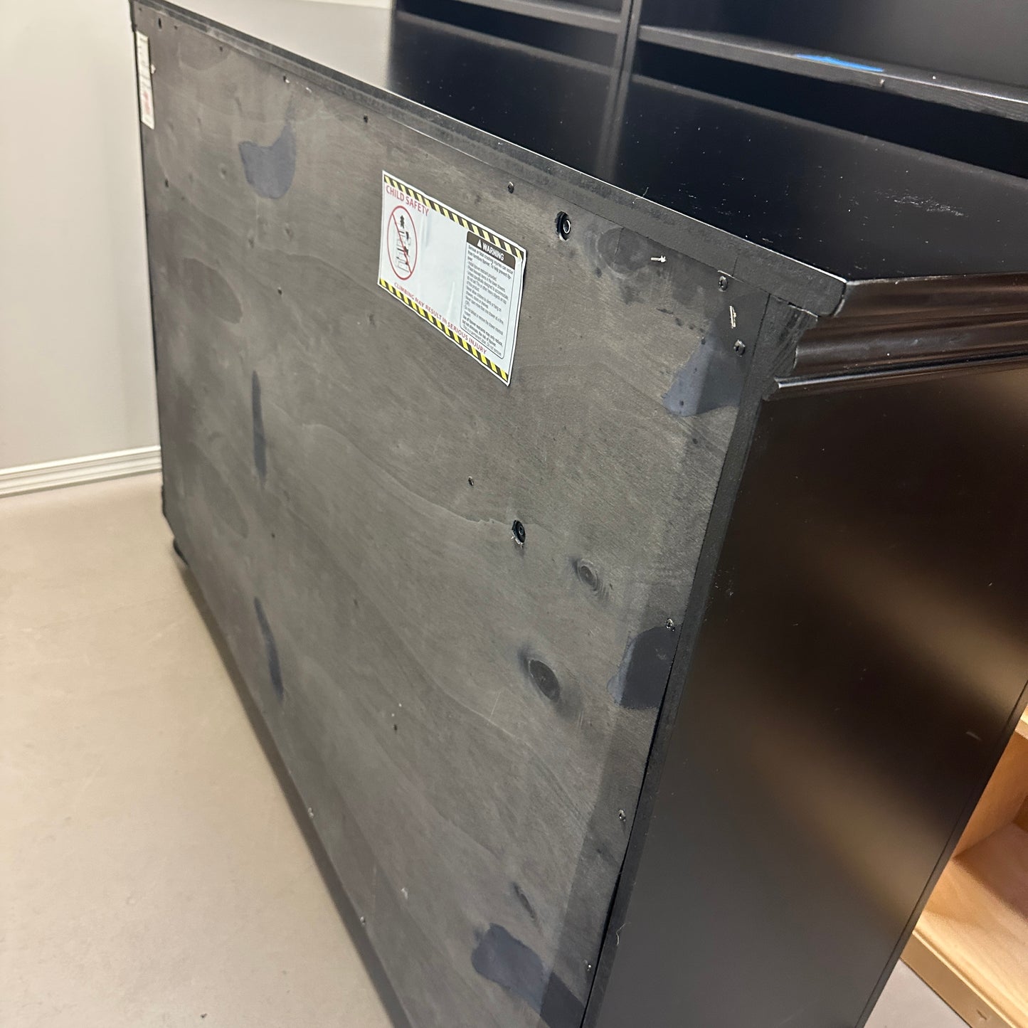 Black Modern 6 Drawers Dresser & Nightstand