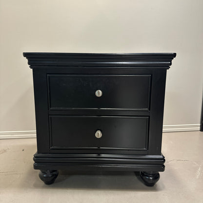 Black Modern 6 Drawers Dresser & Nightstand