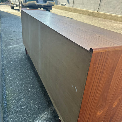 Mid-Century Modern Teak 9 Drawers Dresser