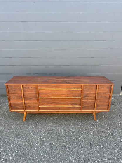 Mid-Century Walnut Nine Drawers Credenza