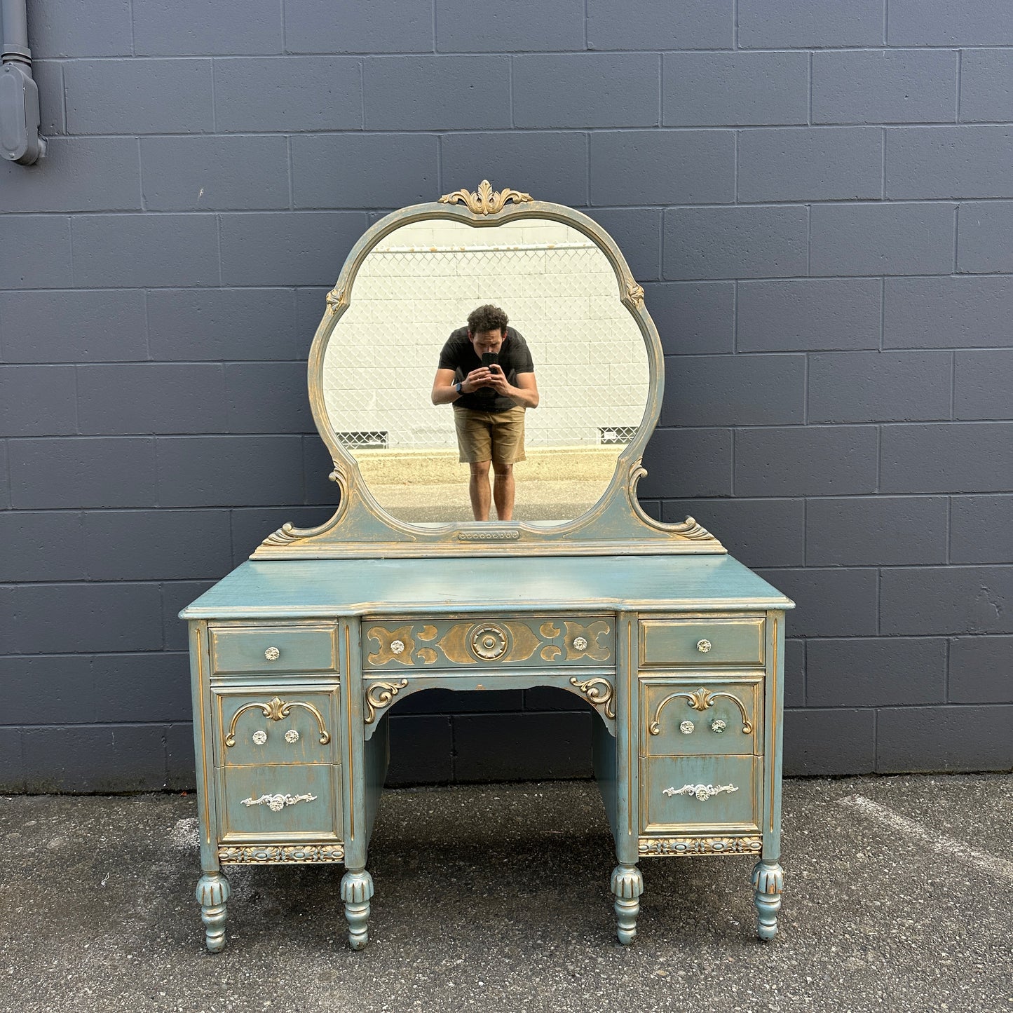 Bell&Co French Provincial Vanity with Mirror