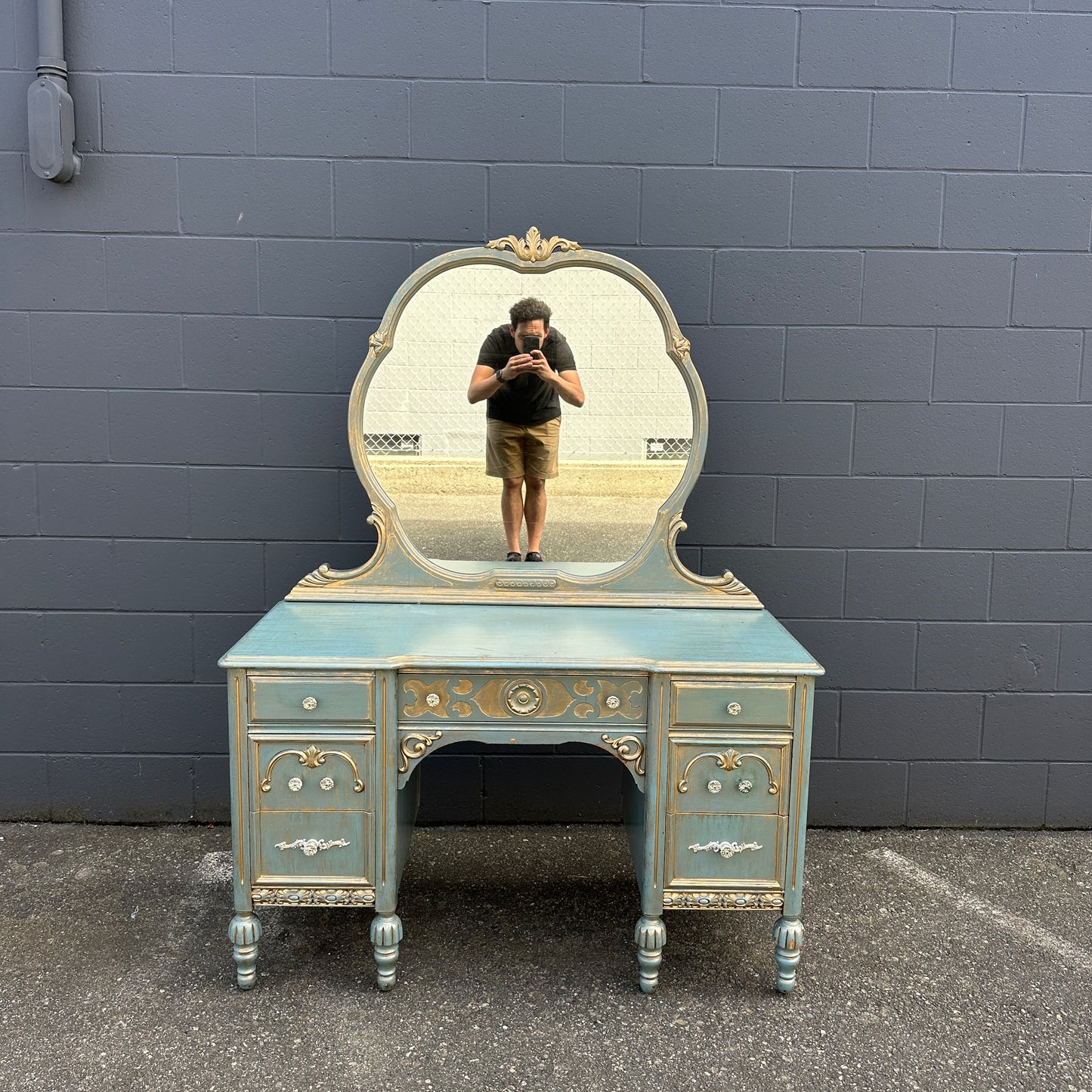 Bell&Co French Provincial Vanity with Mirror