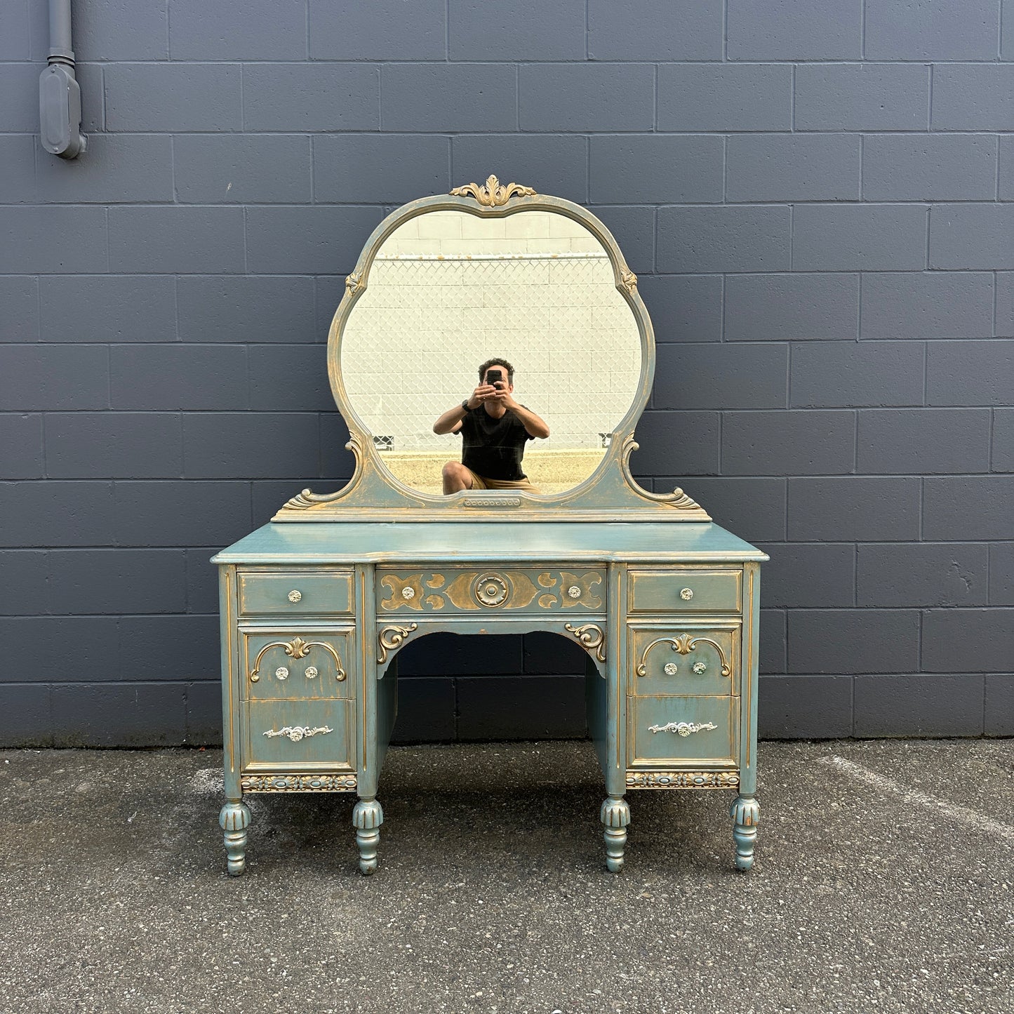 Bell&Co French Provincial Vanity with Mirror