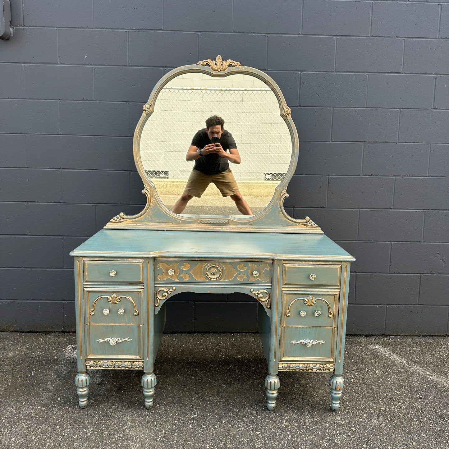 Bell&Co French Provincial Vanity with Mirror
