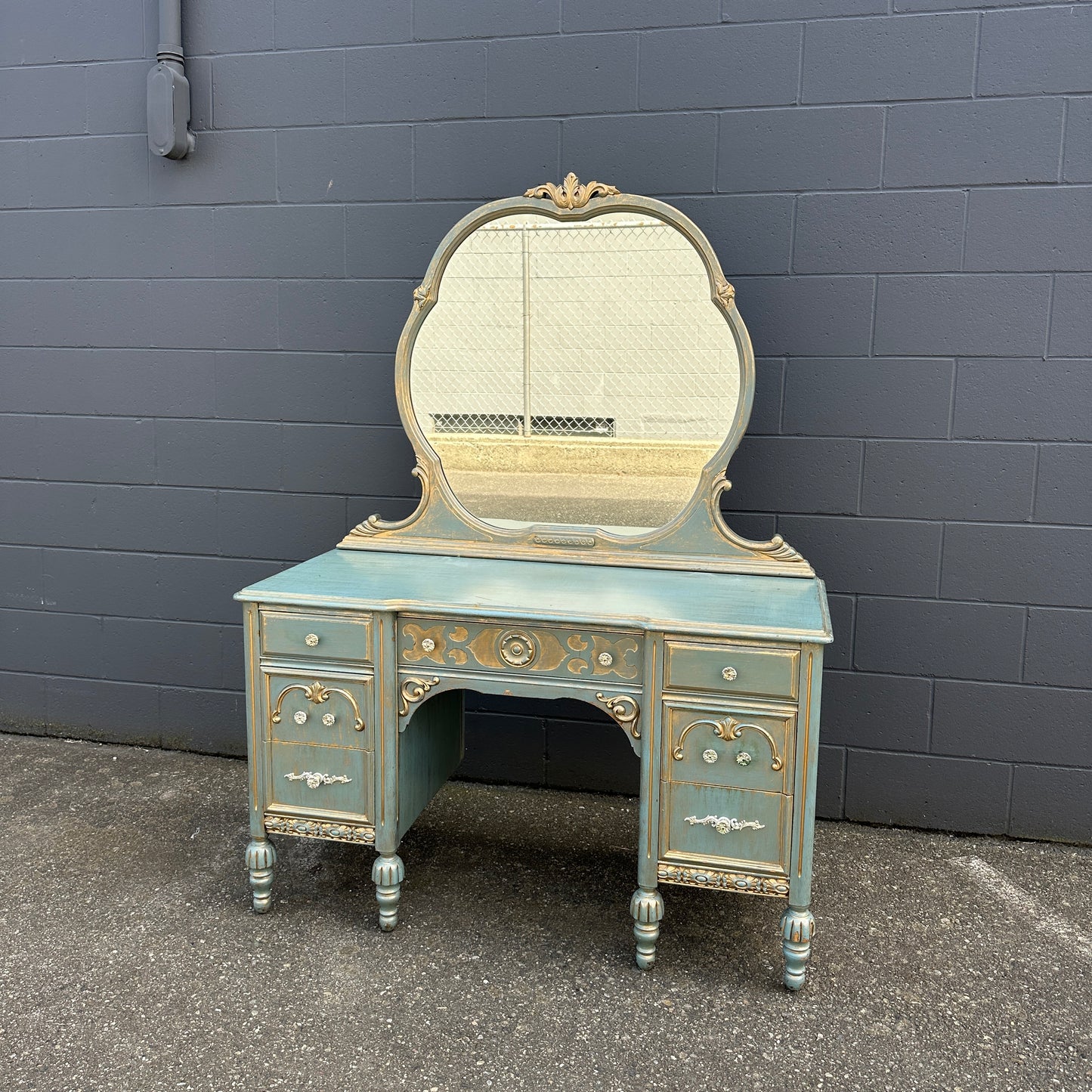 Bell&Co French Provincial Vanity with Mirror
