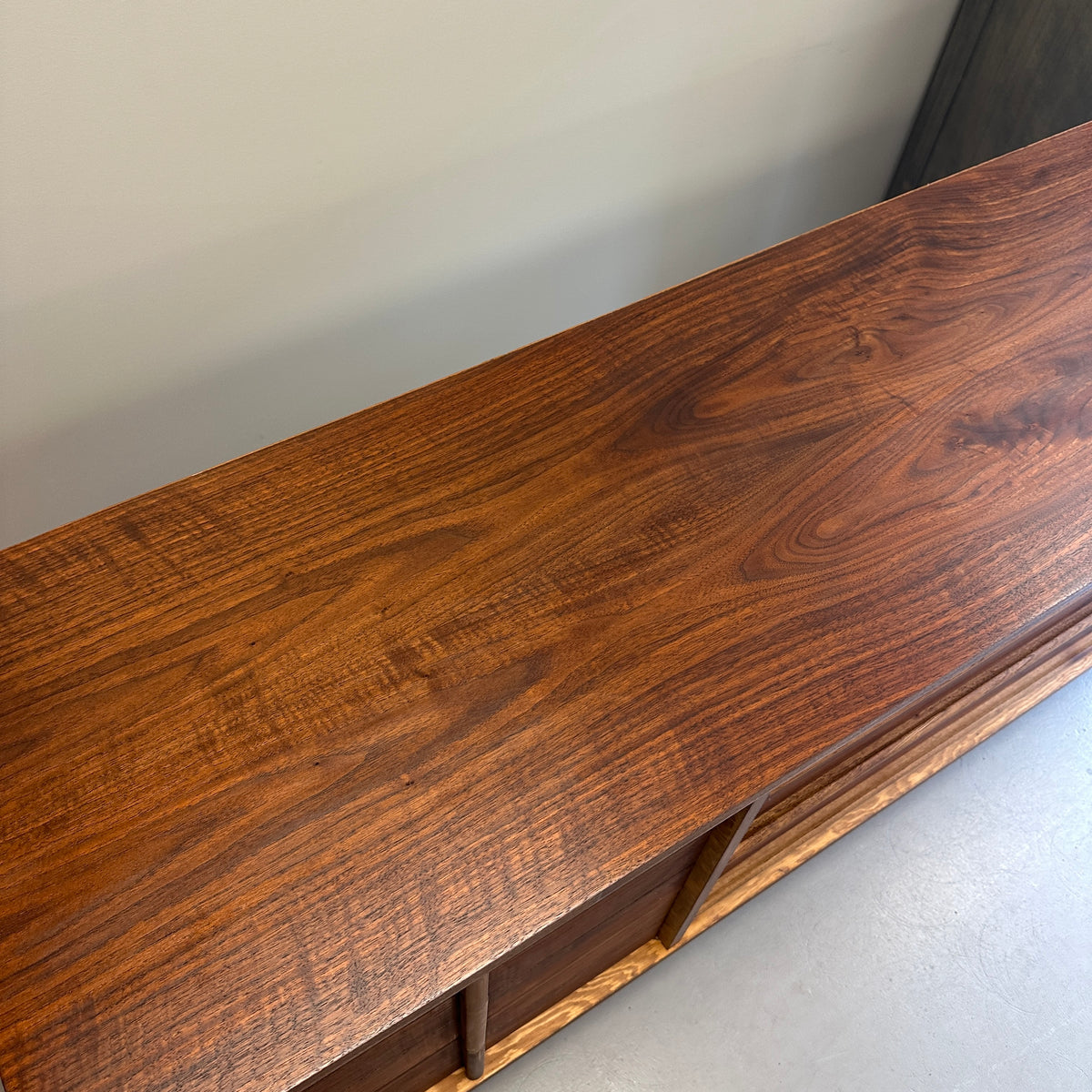 Mid-Century Walnut Nine Drawers Credenza