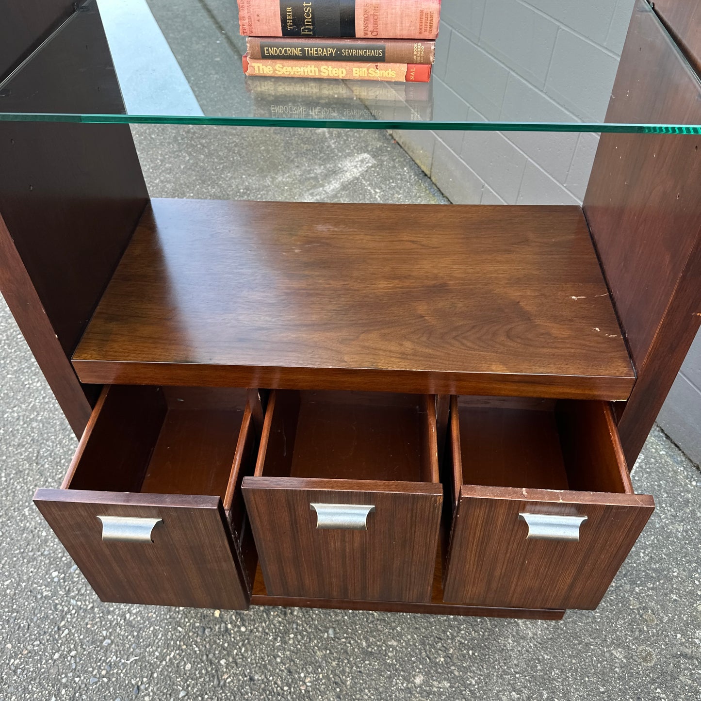 Modern Glass Shelves Bookshelf