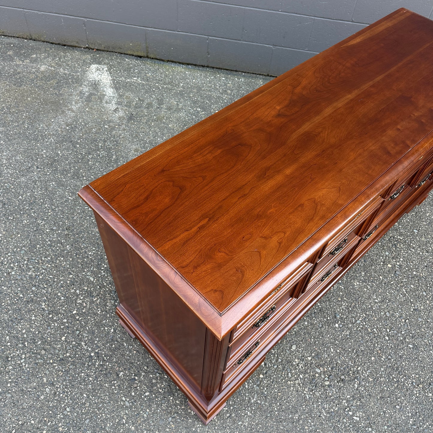 Gibbard Solid Cherry 8 Drawers Dresser