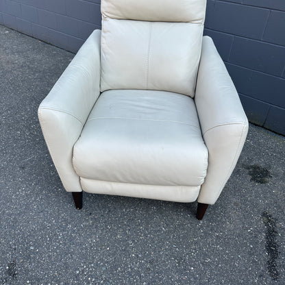 Gilman Creek Cream Leather Push Back Recliner